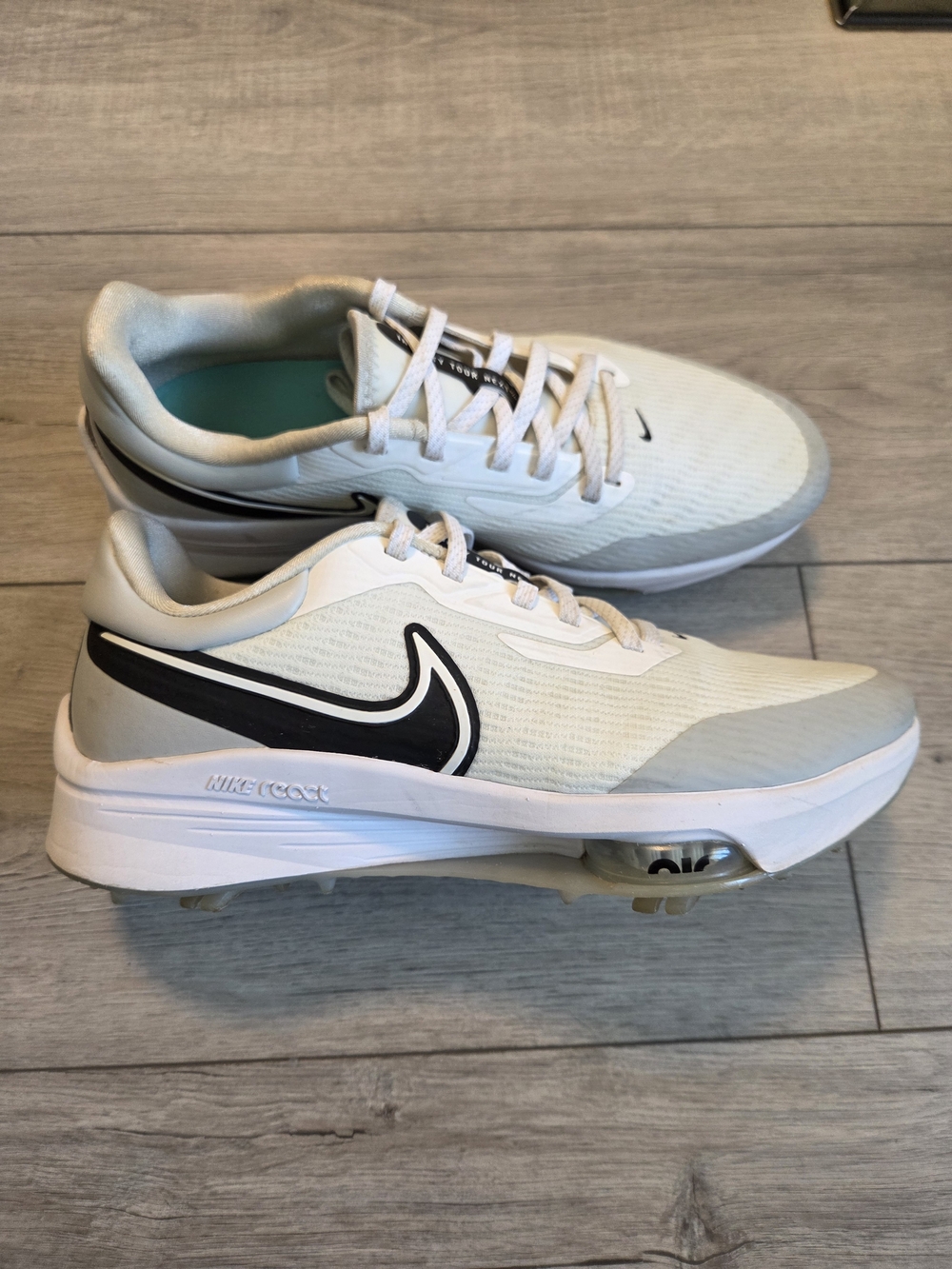 Nike Air Zoom Infinity Tour NEXT% Men’s Golf White and Black Shoes 8.5